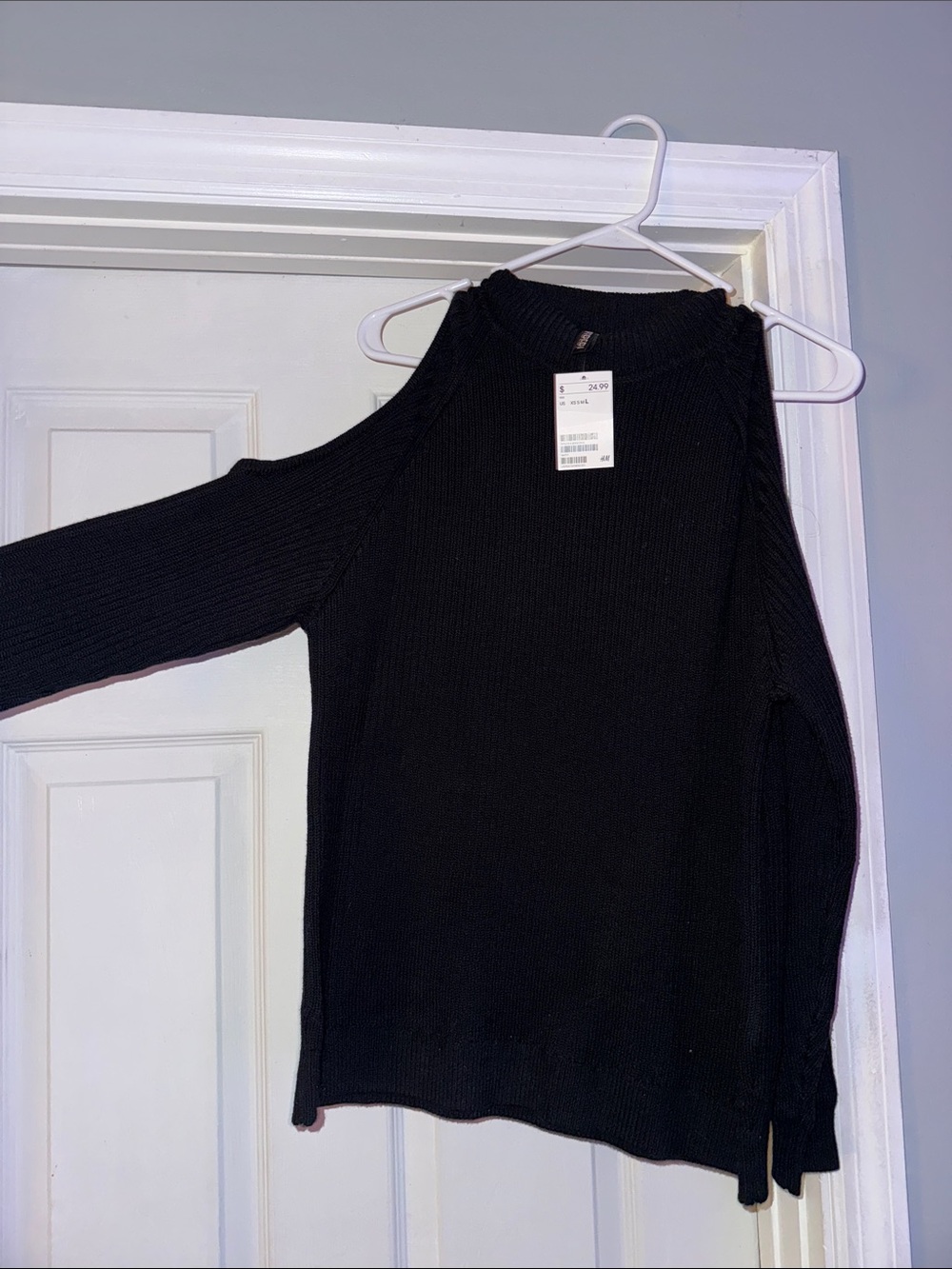 H&M Black Shoulder Cutout Ribbed Sweater